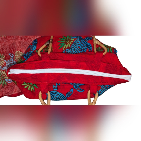 Shirin Women's Red/Blue Hawaiian Turtle Fish Tropical Muumuu Dress + Tote Set - Picture 8 of 16